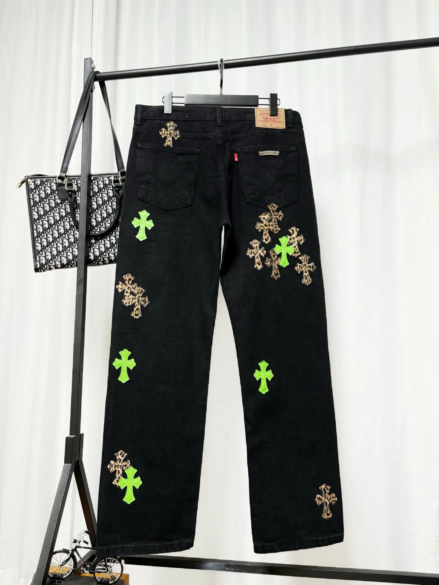 Chrome Hearts + Black ， ， Same Style， Hot Sale 。 ， ， ， ， ， 。 Genuine Leather ， 。 ， ； ， ， ， 。 🖤💚 ， ！ ， ， ， ， ！